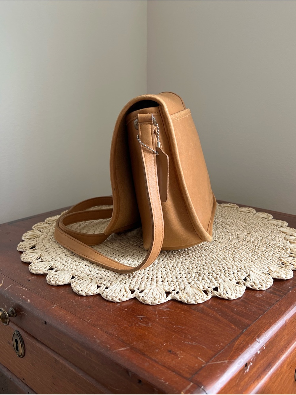 Vintage Coach Companion Flap Crossbody Camel Tan 9076 Turnlock Leather 90s Rare - Picture 4 of 5